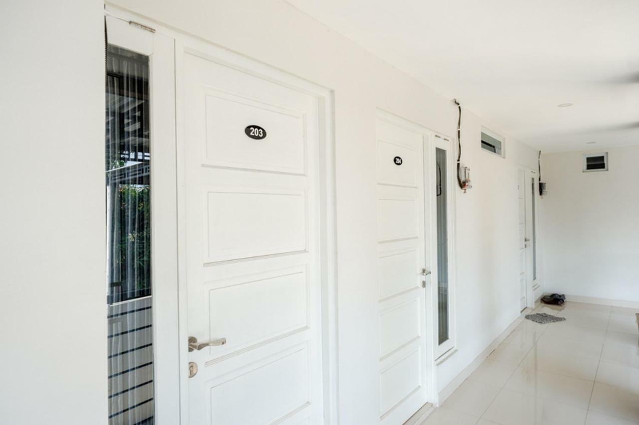 Reddoorz Plus Syariah Near Stasiun Tegal 2 Εξωτερικό φωτογραφία