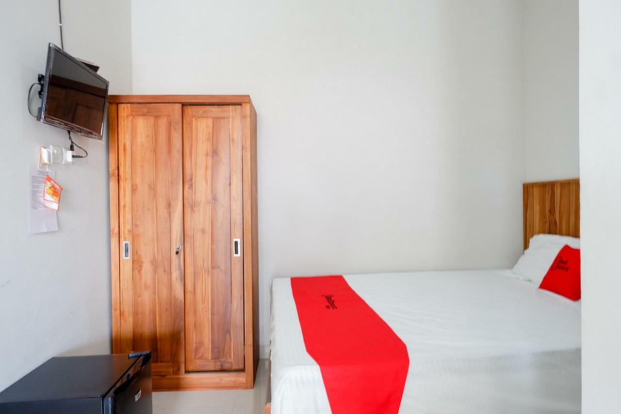 Reddoorz Plus Syariah Near Stasiun Tegal 2 Εξωτερικό φωτογραφία