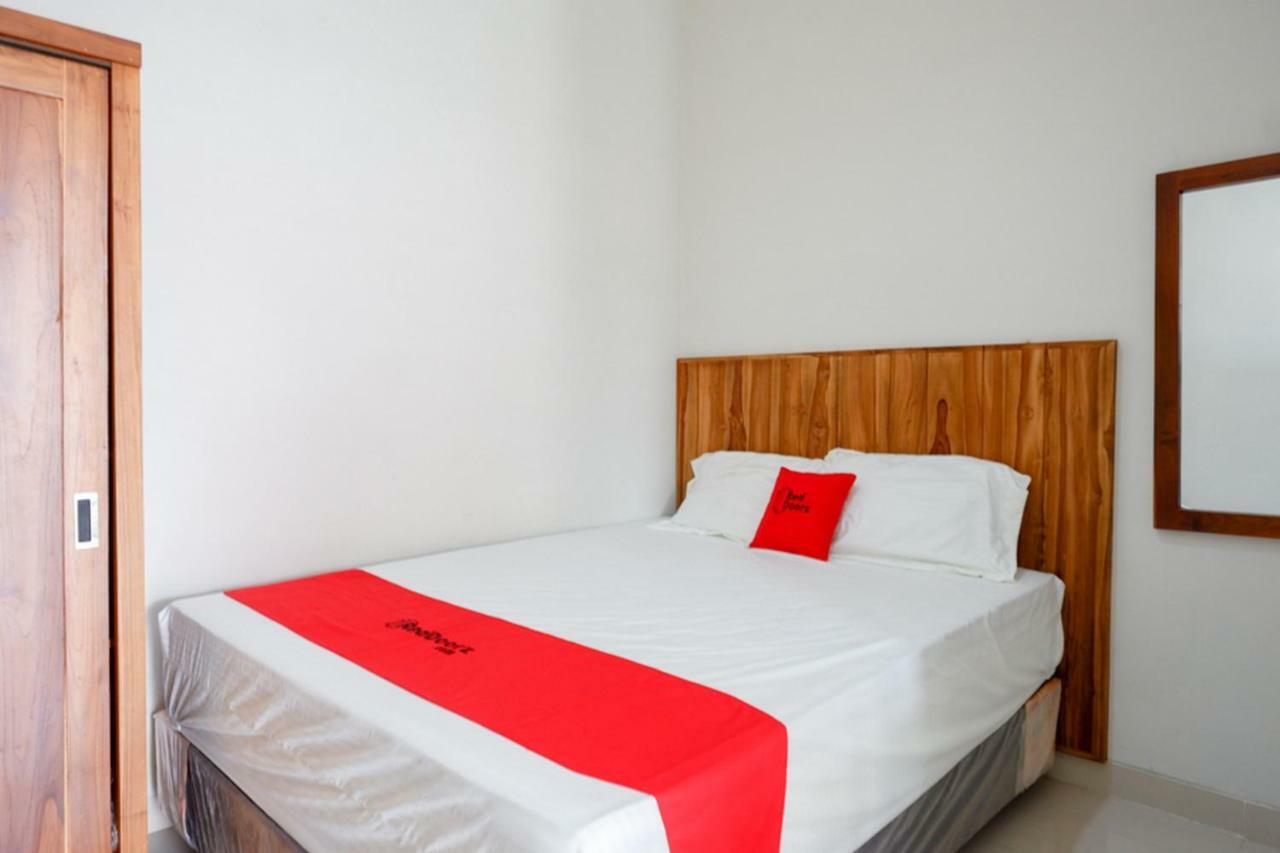 Reddoorz Plus Syariah Near Stasiun Tegal 2 Εξωτερικό φωτογραφία