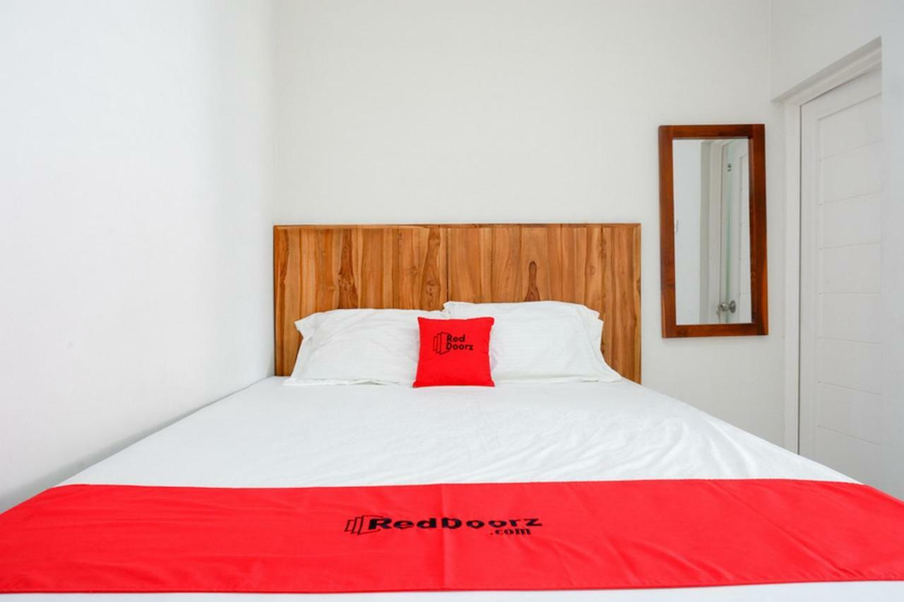 Reddoorz Plus Syariah Near Stasiun Tegal 2 Εξωτερικό φωτογραφία